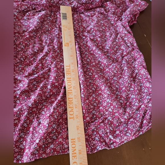 M Red Flowered Faded Glory Blouse - Picture 5 of 8